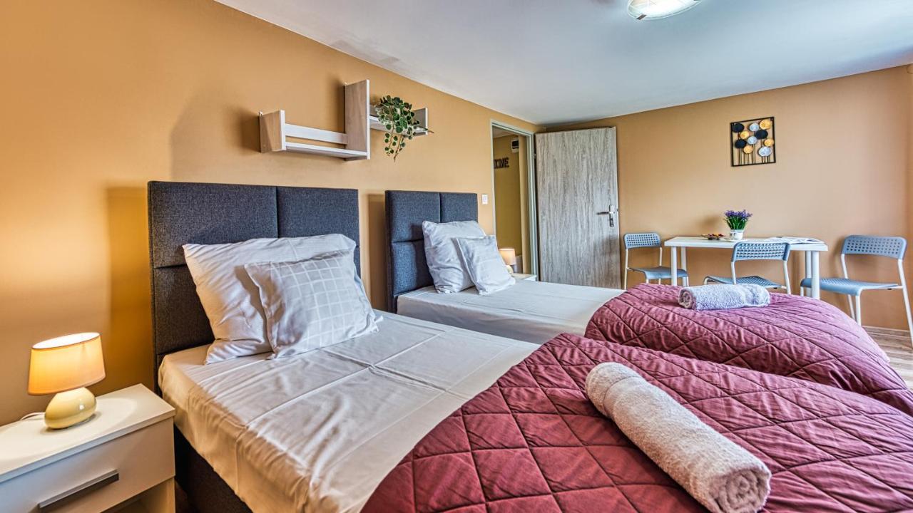 Maja Pokoje Z Widokiem Kameralna Agroturystyka Na Pogorzu Izerskim Z Sauna I Jacuzzi (Adults Only) Mirsk ภายนอก รูปภาพ
