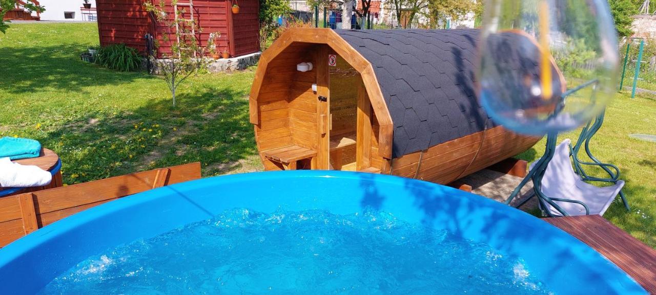 Maja Pokoje Z Widokiem Kameralna Agroturystyka Na Pogorzu Izerskim Z Sauna I Jacuzzi (Adults Only) Mirsk ภายนอก รูปภาพ