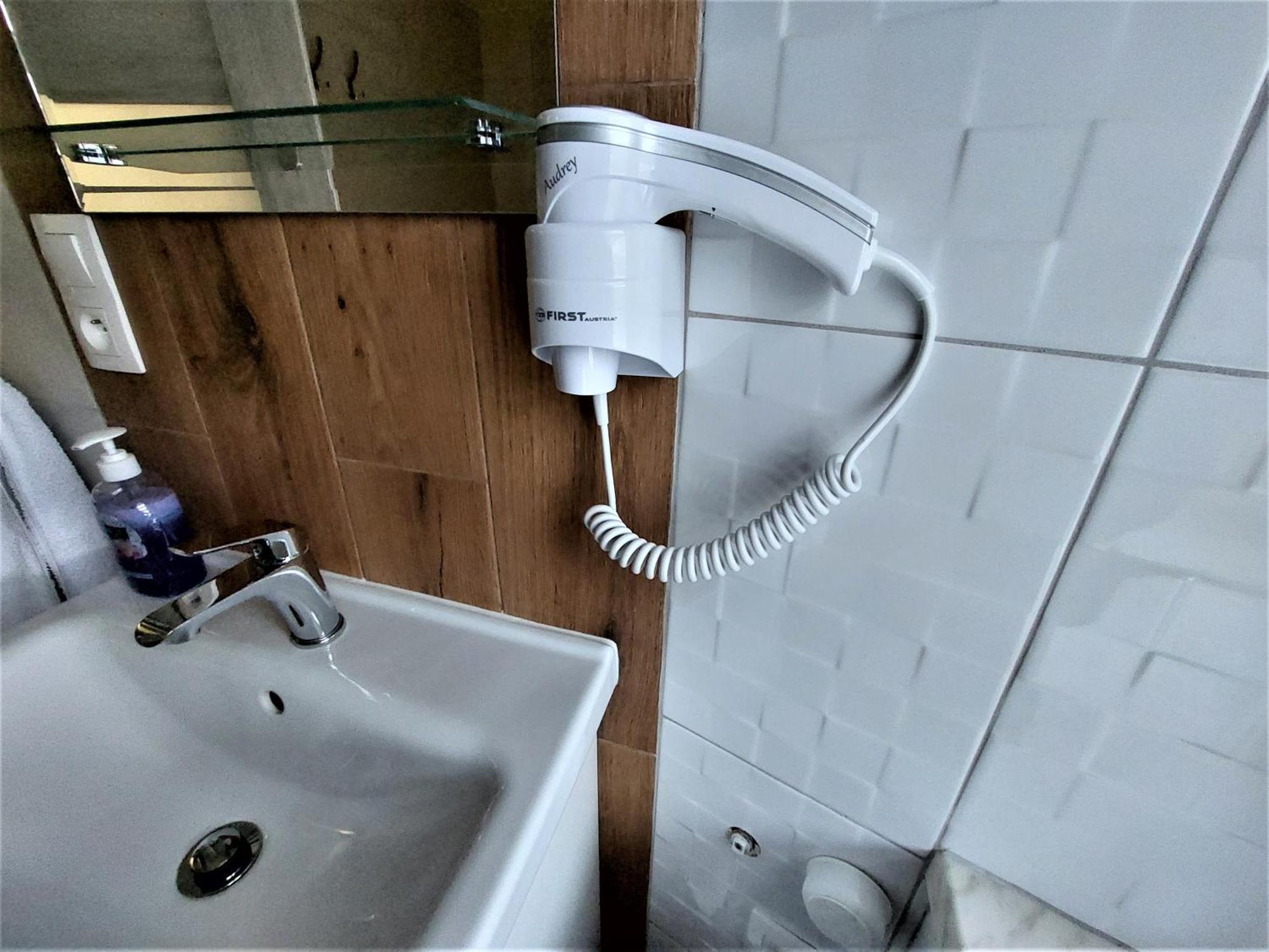 Maja Pokoje Z Widokiem Kameralna Agroturystyka Na Pogorzu Izerskim Z Sauna I Jacuzzi (Adults Only) Mirsk ภายนอก รูปภาพ
